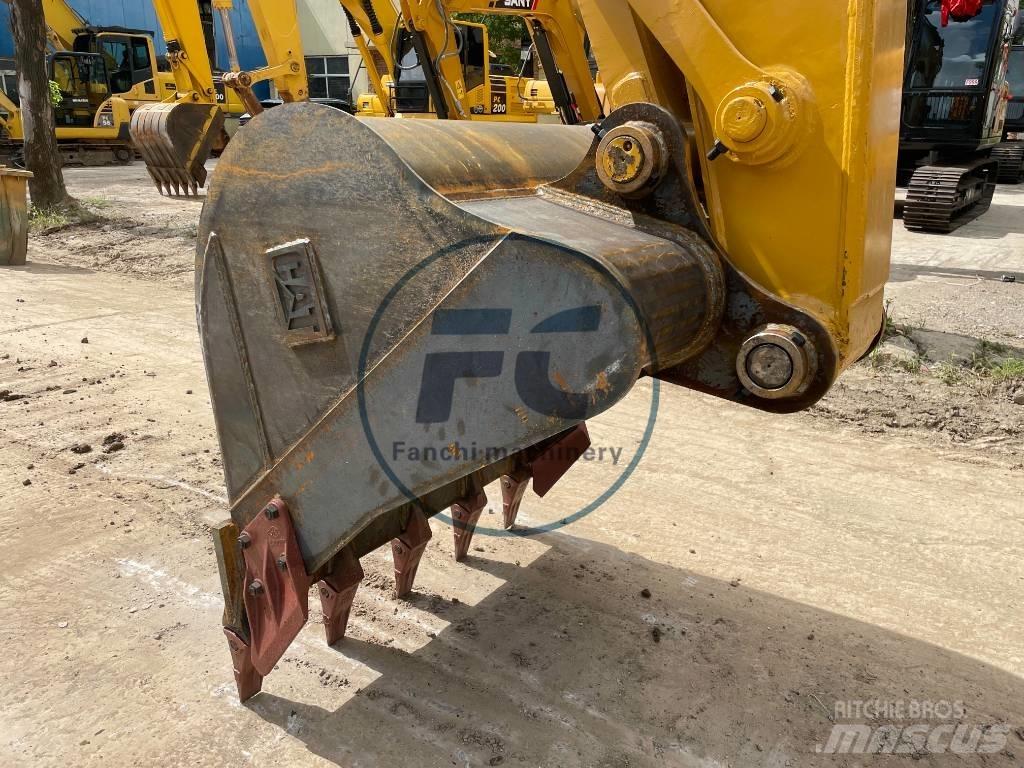 CAT 320 D 2 Midibagger  7t - 12t