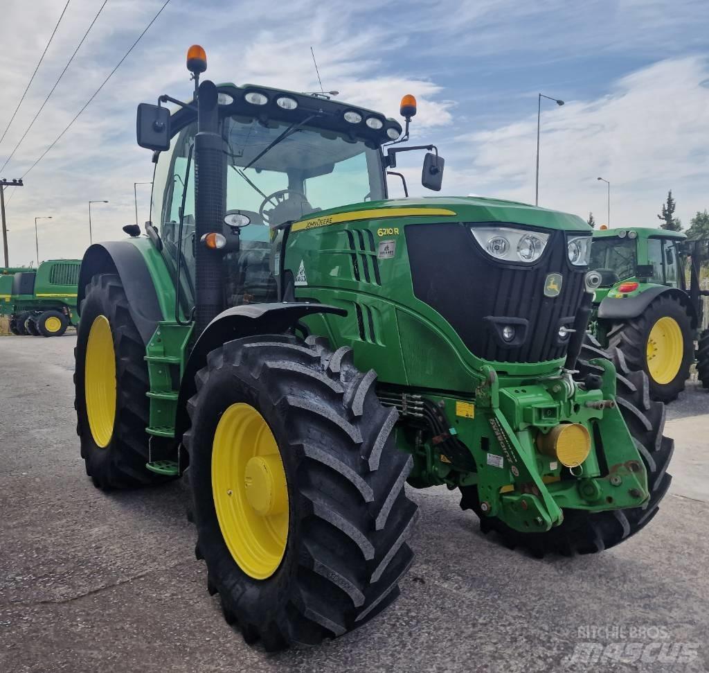 John Deere 6210 R Traktoren