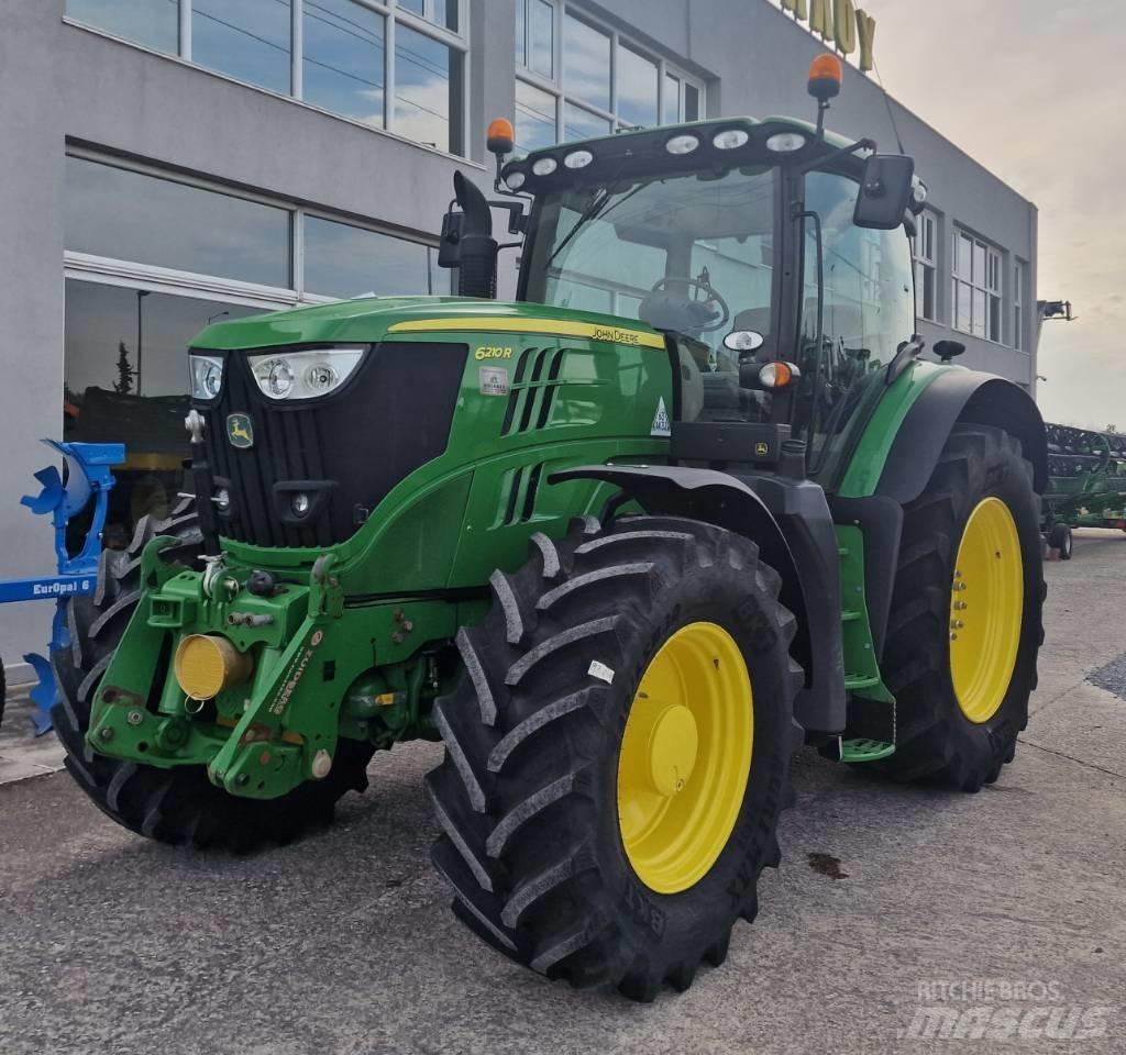 John Deere 6210 R Traktoren
