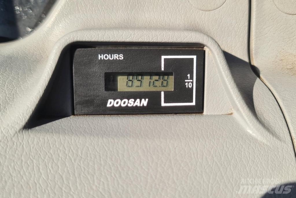 Doosan DX 300 lc 5 Raupenbagger