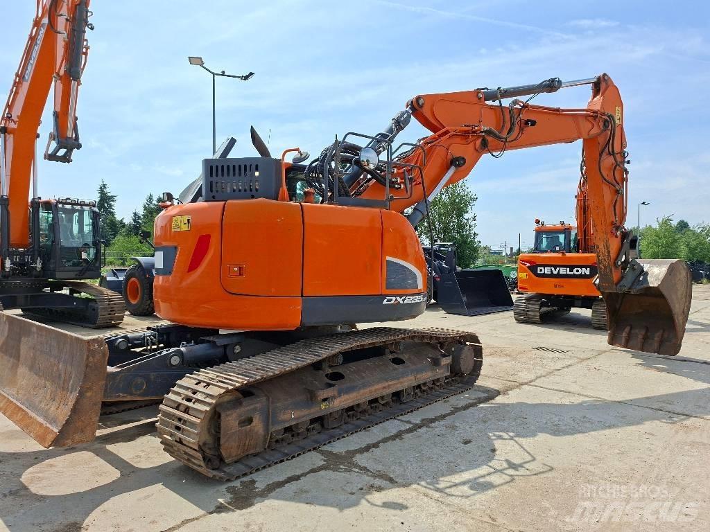Doosan DX 235 LCR-5 Raupenbagger