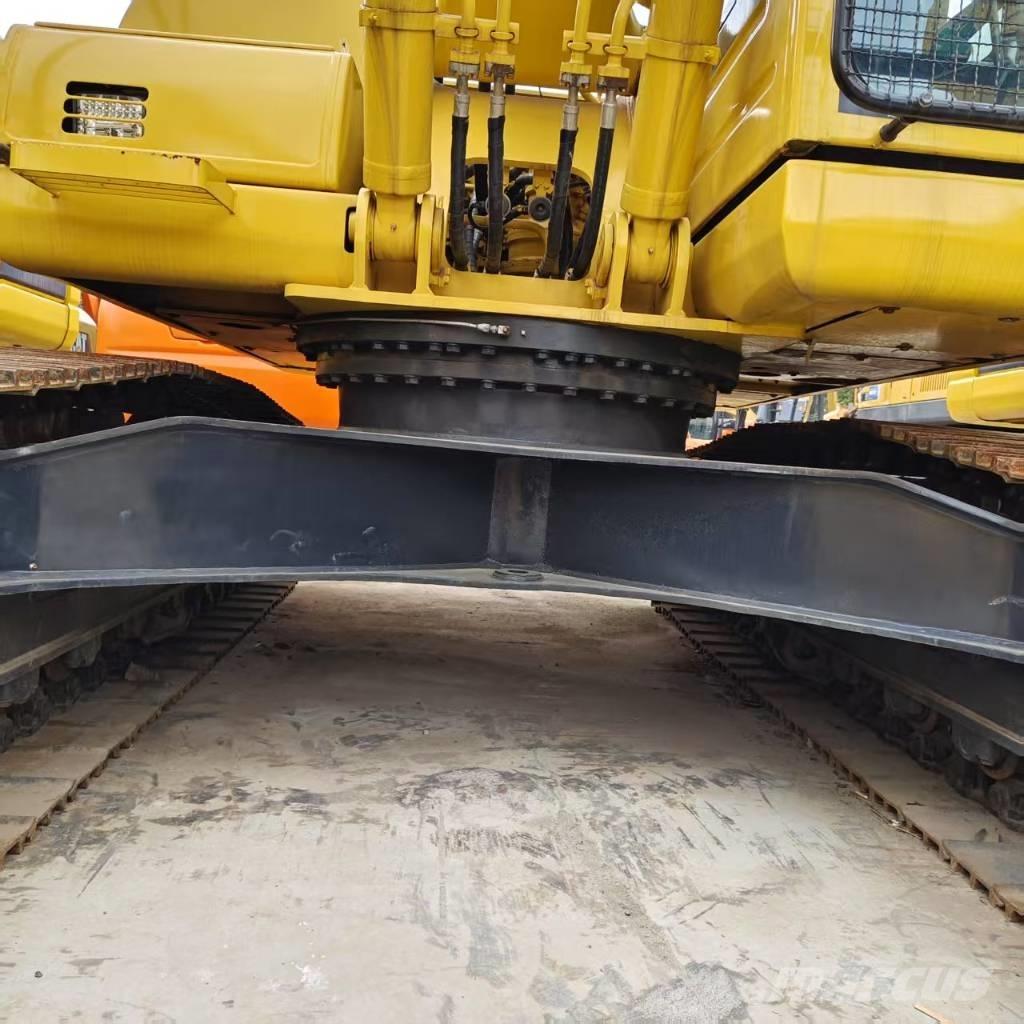 Komatsu PC 220-8 Raupenbagger