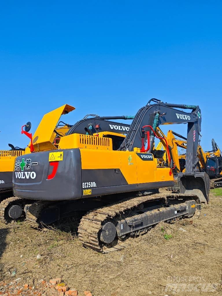 Volvo EC 250 D L Raupenbagger