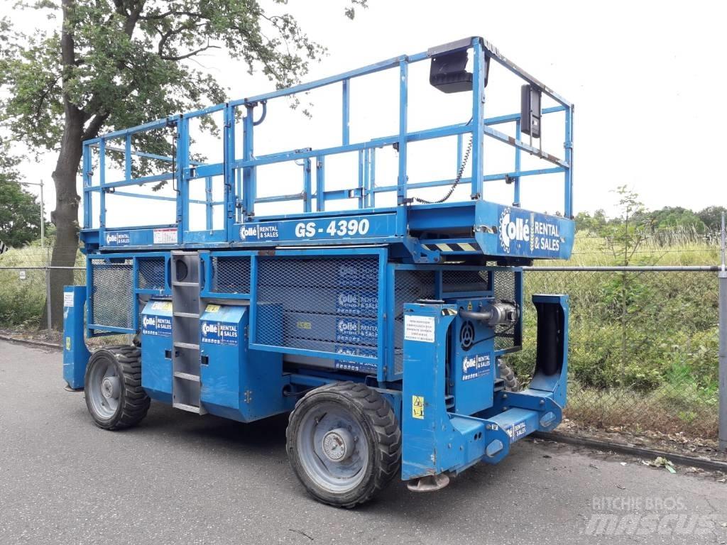 Genie GS 4390 RT Scheren-Arbeitsbühnen