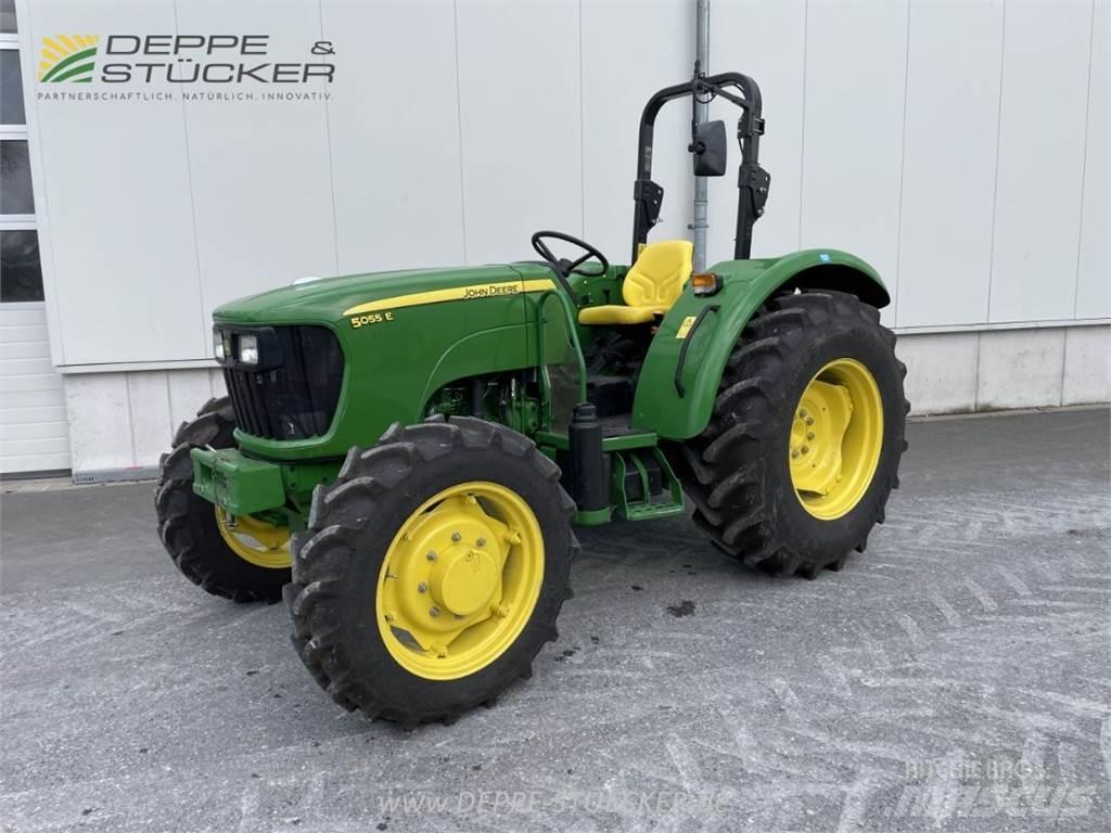 John Deere 5055E Traktoren