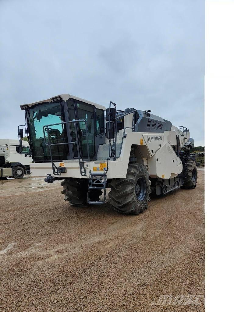 Wirtgen WR 250 I Asphalt-Recycler