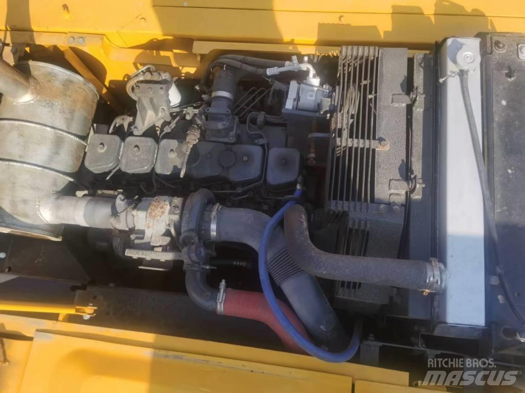 Komatsu PC 220-8 Raupenbagger