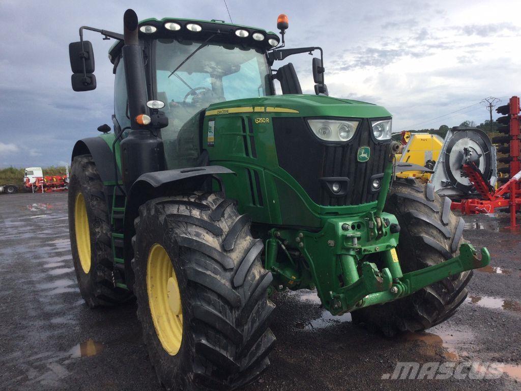 John Deere 6250R Traktoren