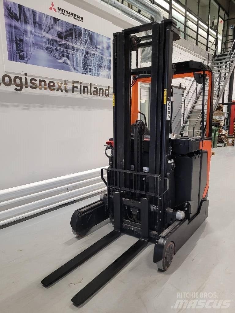 Rocla HSF16 Schubmaststapler