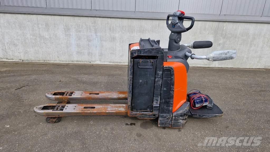 BT LPE 250 Elektrostapler