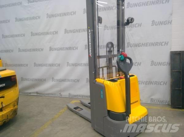 Jungheinrich EJC 112 Deichselstapler