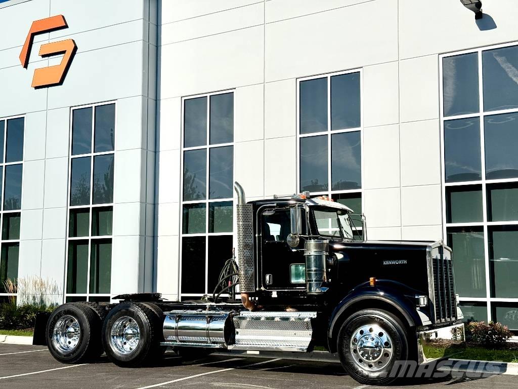 Kenworth W 900 Sattelzugmaschinen