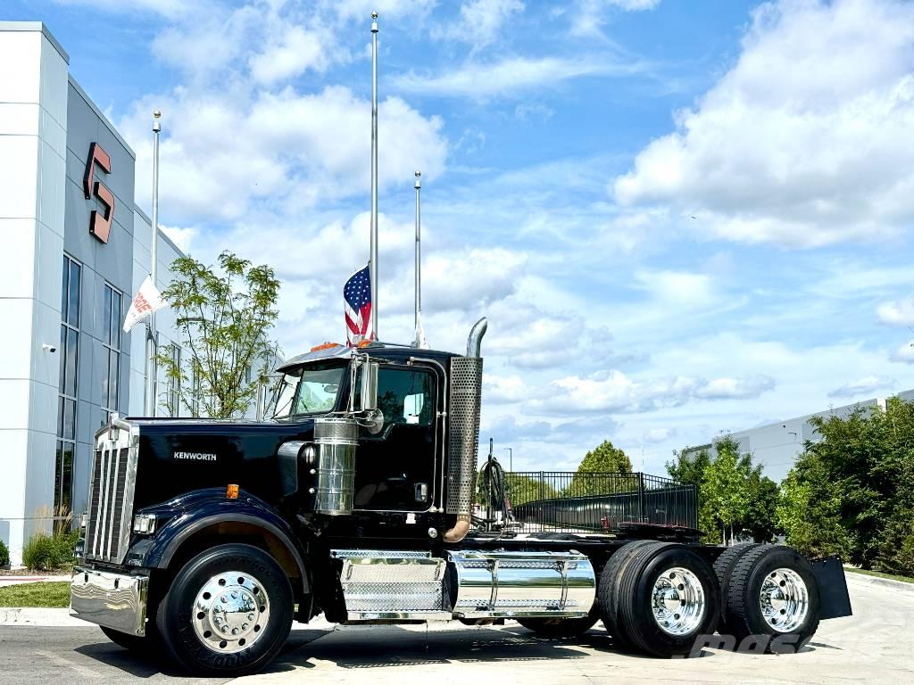 Kenworth W 900 Sattelzugmaschinen
