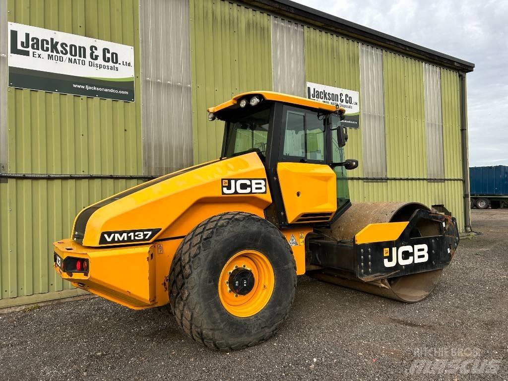 JCB VM 137 Walzenzüge