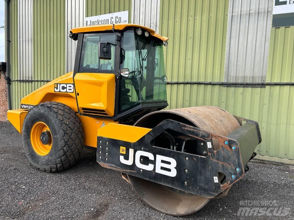 JCB VM 137 Walzenzüge