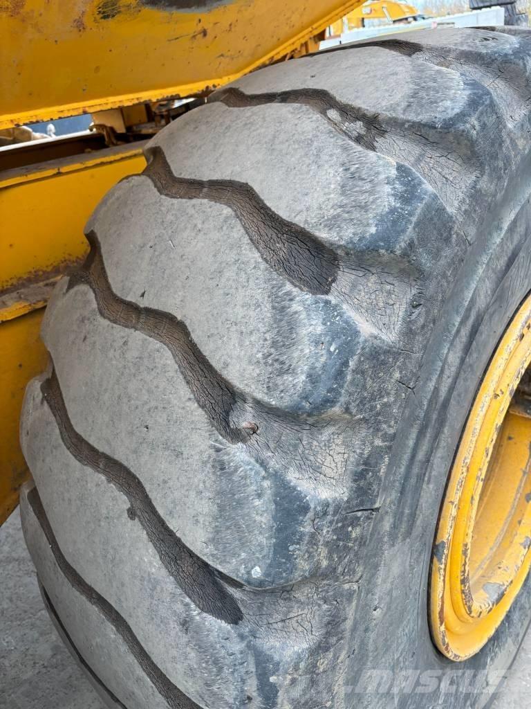 Volvo A 25 E Dumper - Knickgelenk