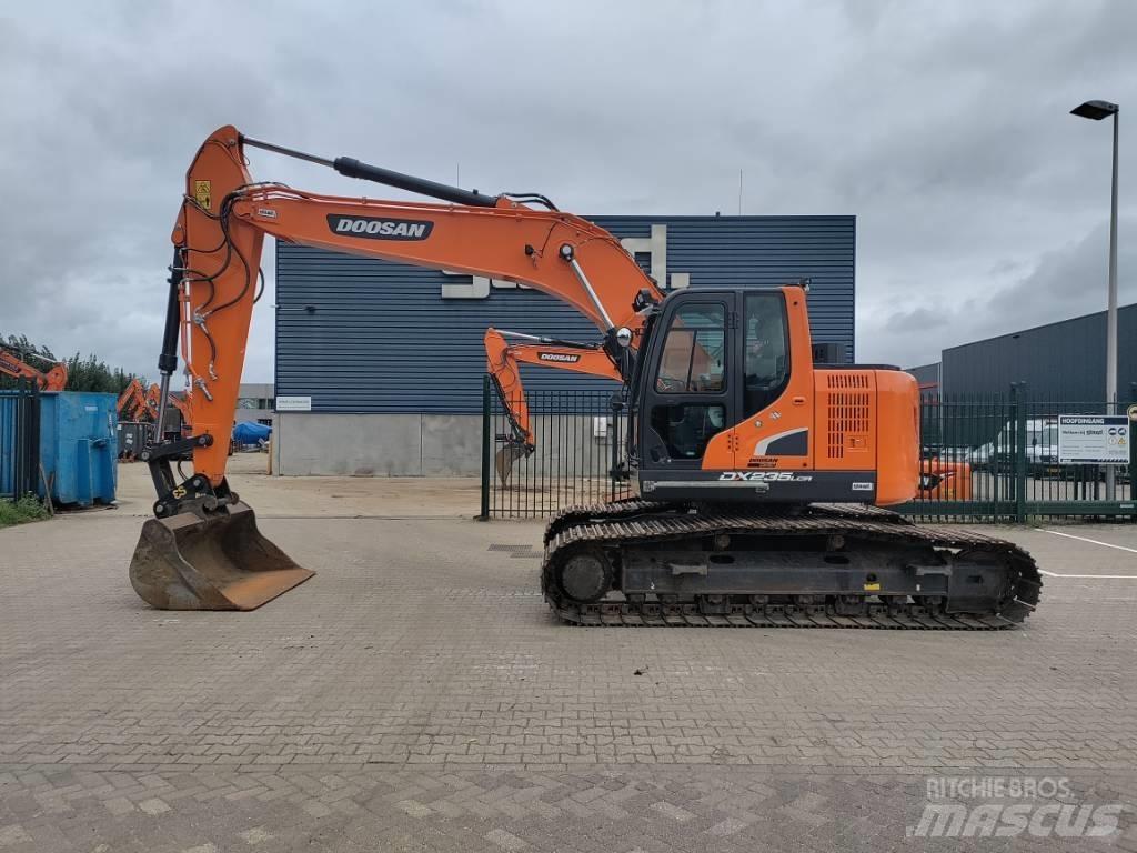 Develon DX235LCR-7 Raupenbagger
