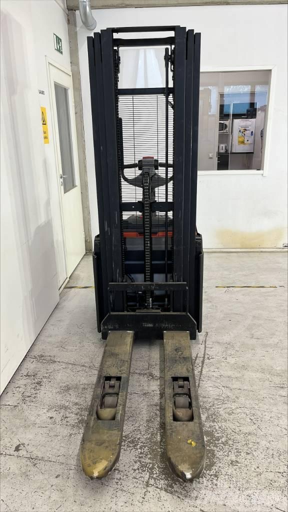 Toyota SWE 120 L Deichselstapler