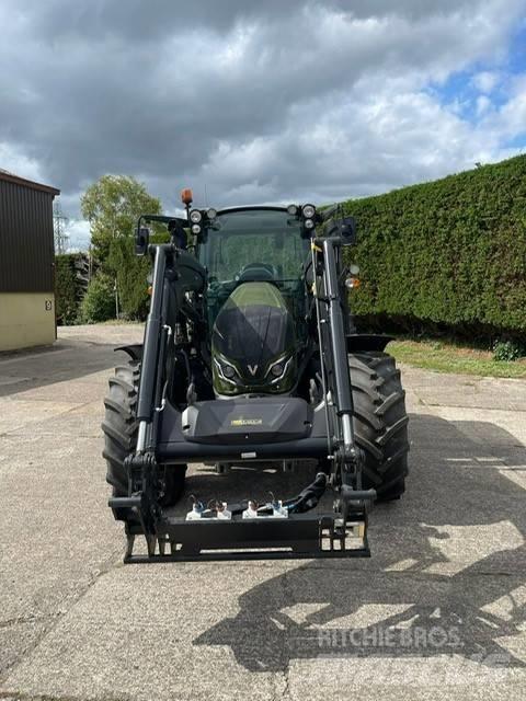 Valtra G 125 Traktoren