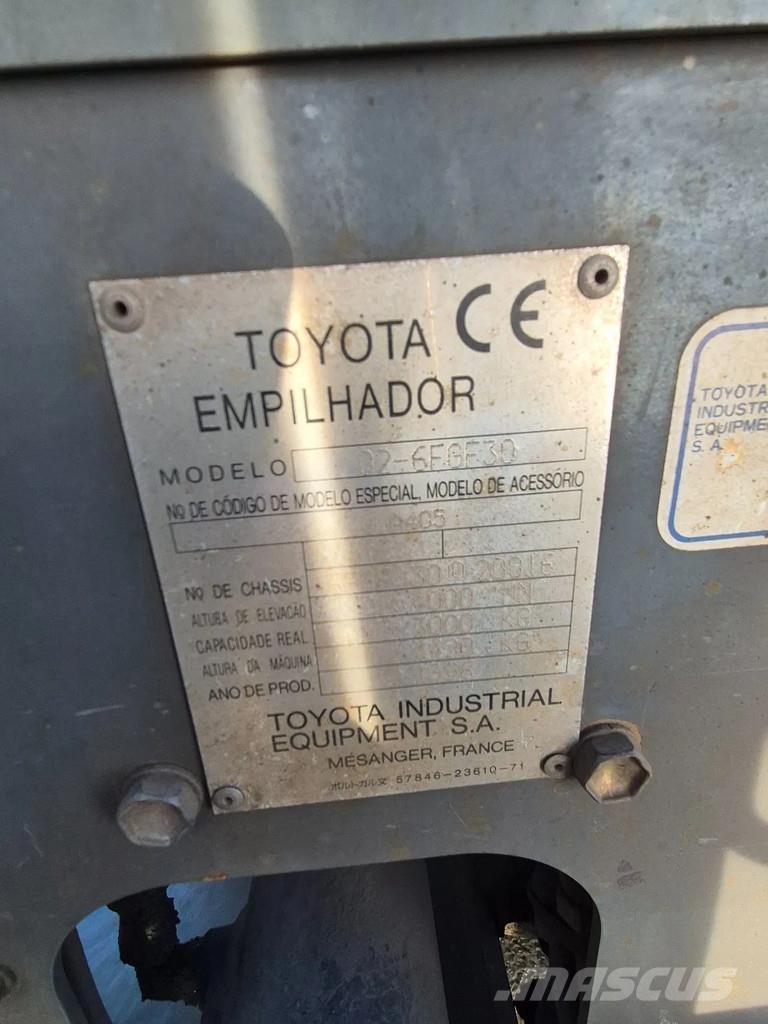 Toyota 02-6fgf30 Gasstapler