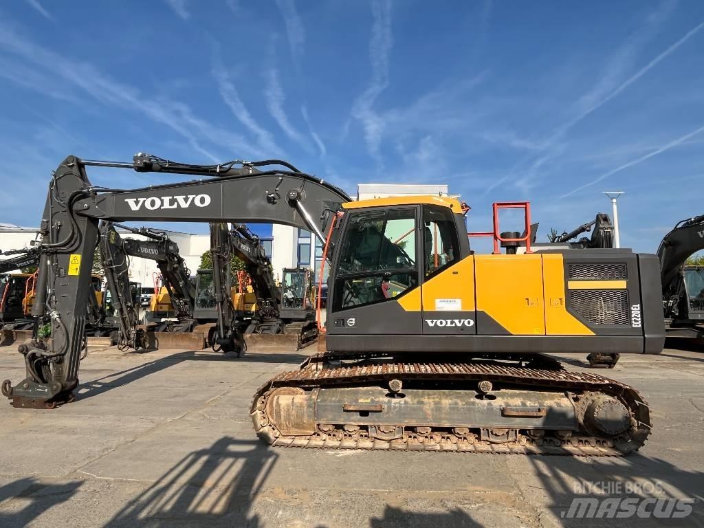 Volvo EC220EL Raupenbagger