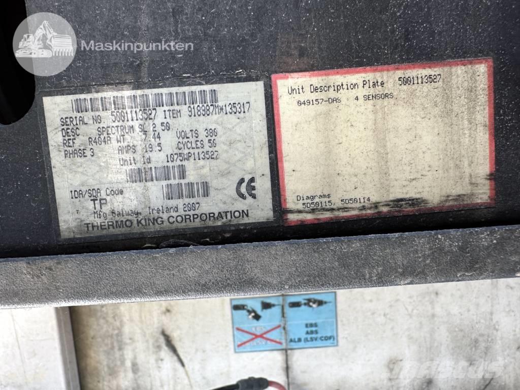 Schmitz SKO 24 Kühlauflieger