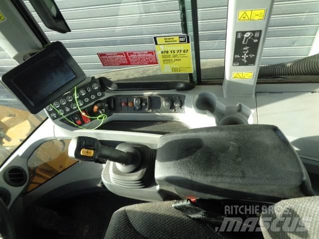 CAT 938M Radlader