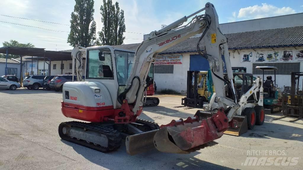 Takeuchi TB 240 Minibagger < 7t