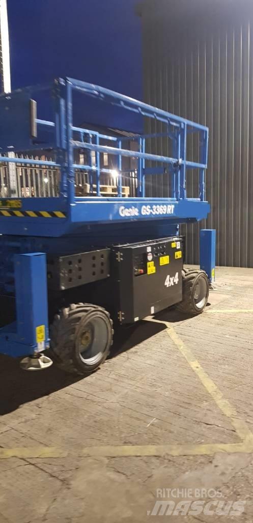 Genie GS 3369 RT Scheren-Arbeitsbühnen