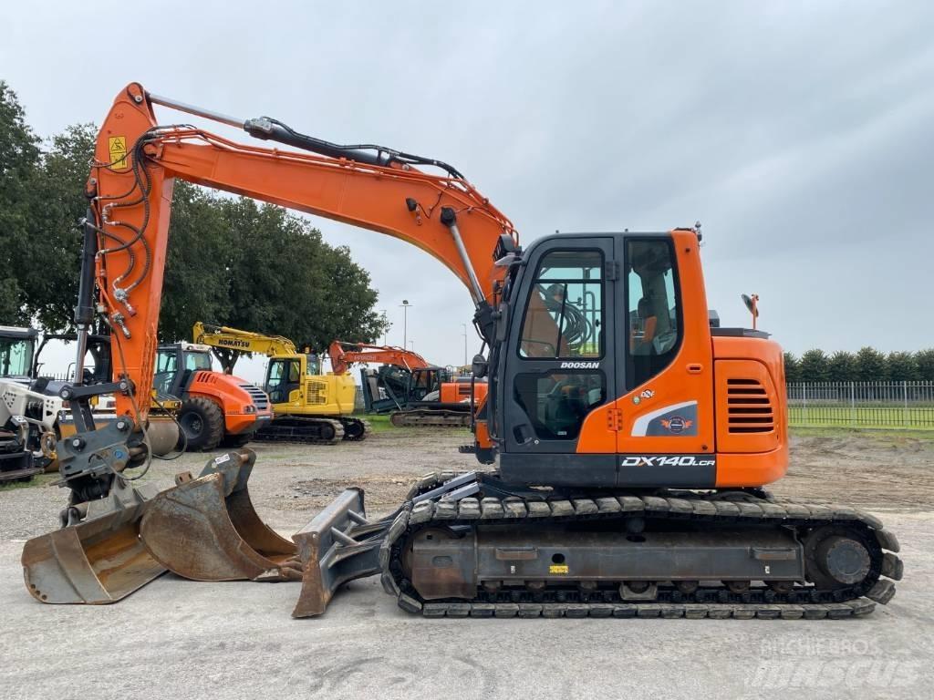Doosan DX 140 LCR-5 Raupenbagger