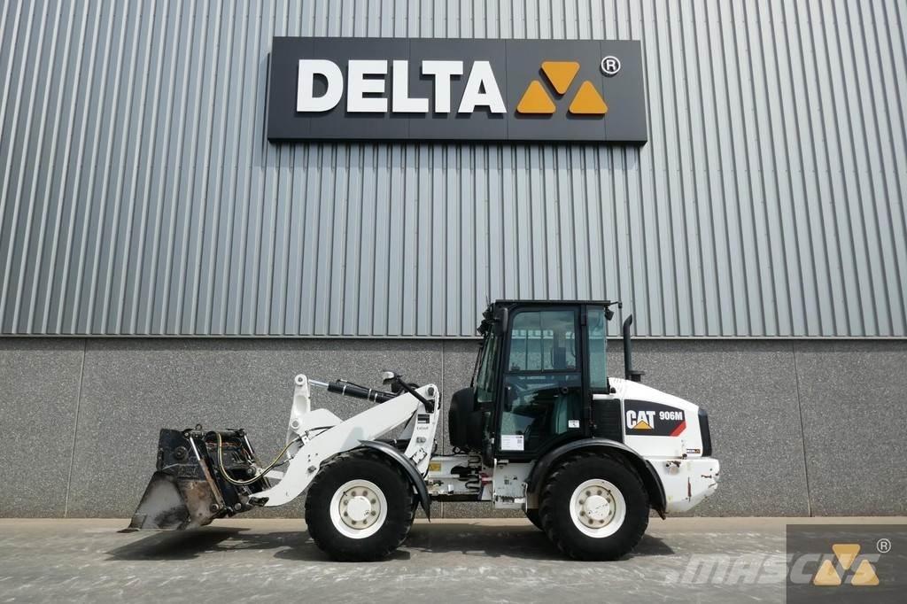 CAT 906M Radlader
