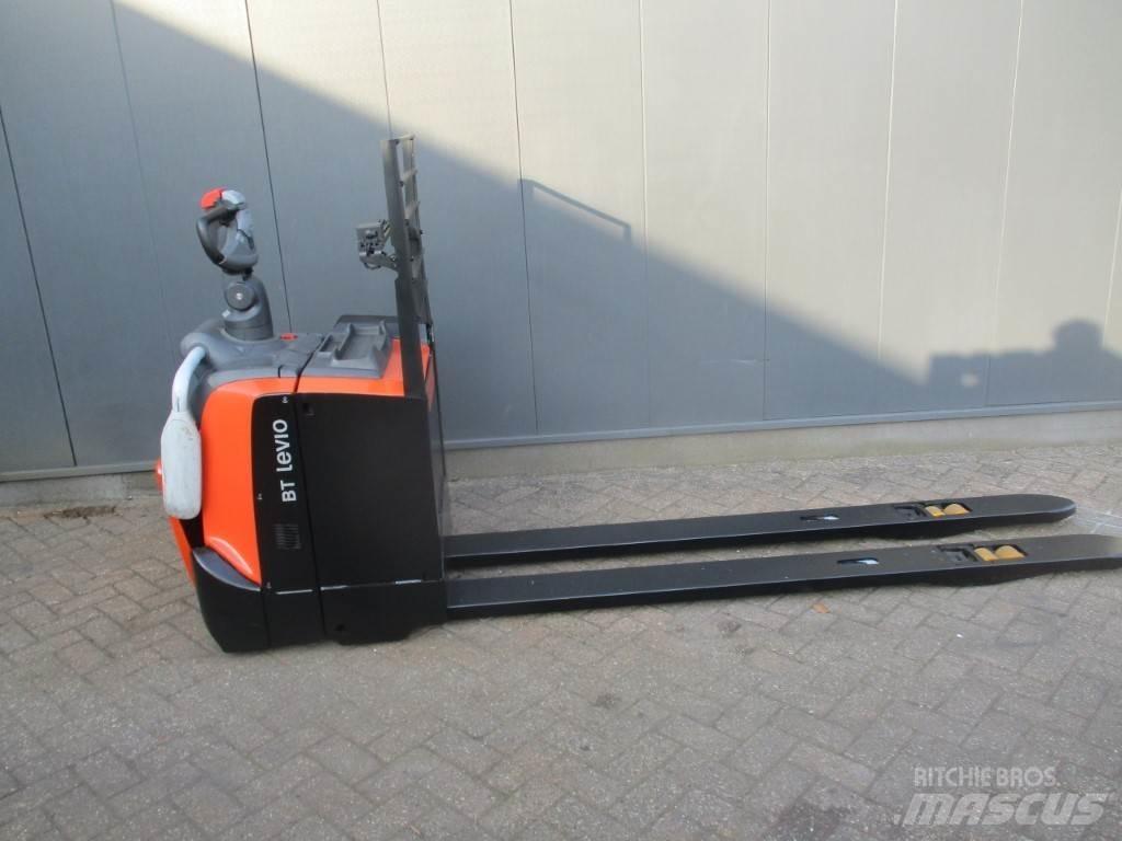 Toyota LPE 250 Gabelstapler mit Fahrerstand