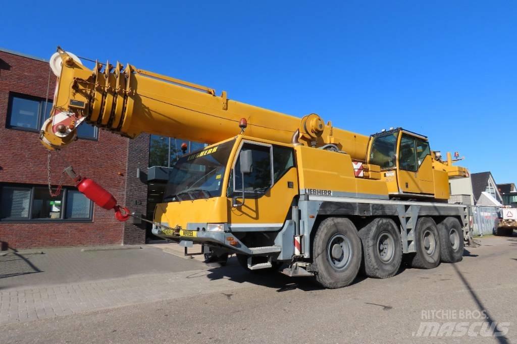 Liebherr LTM 1060-2 All-Terrain-Krane