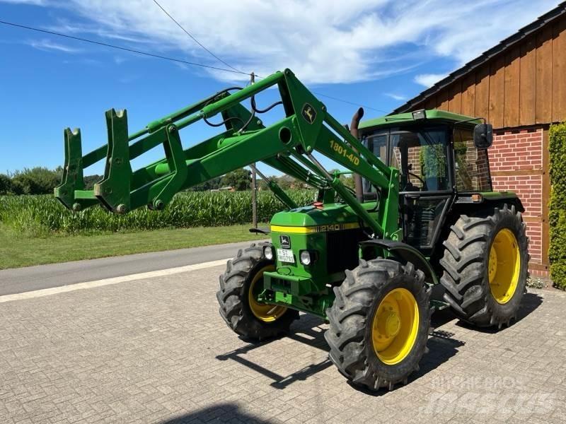 John Deere 2140 Tractors