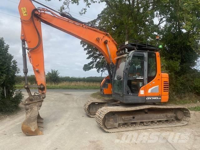 Doosan DX 140 LCR-5 Raupenbagger