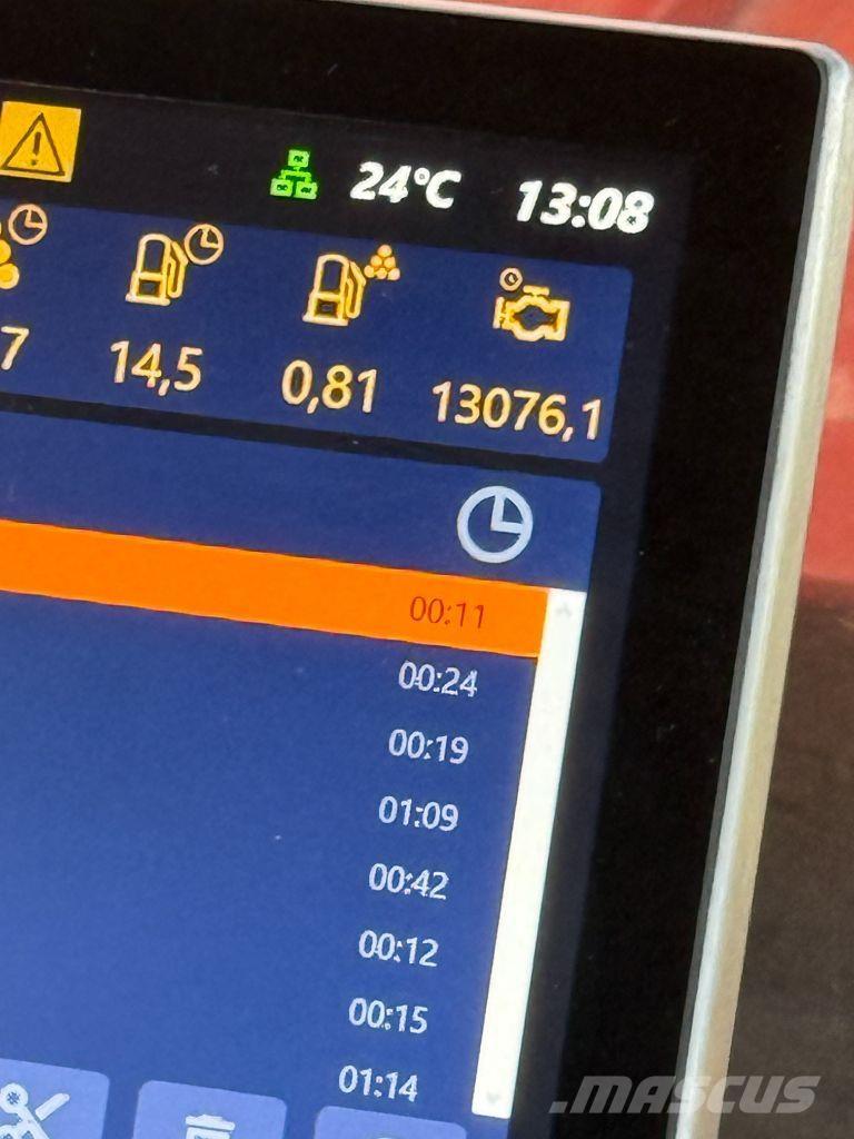 Komatsu 895 Forwarder