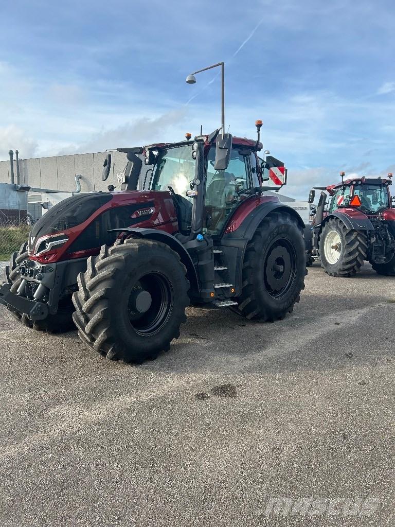 Valtra Q 305 Traktoren