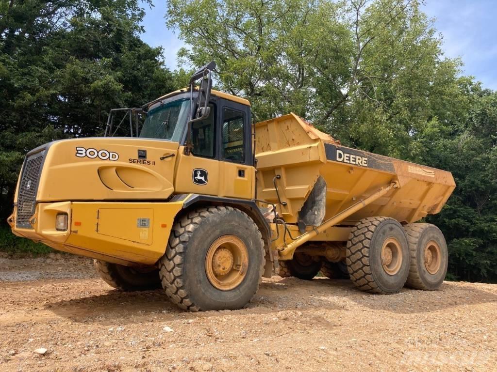 John Deere 300 D Dumper - Knickgelenk