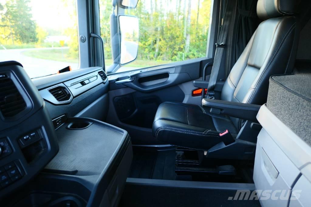 Scania R590B6x2nb Abrollkipper