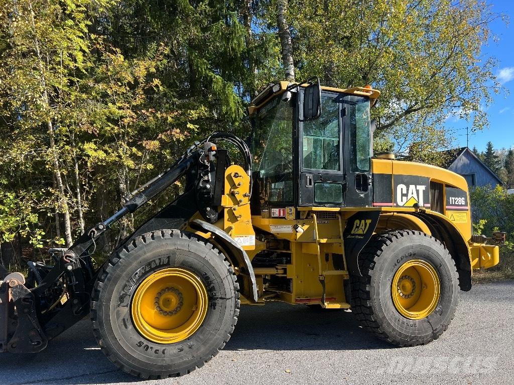 CAT IT 28 G Radlader