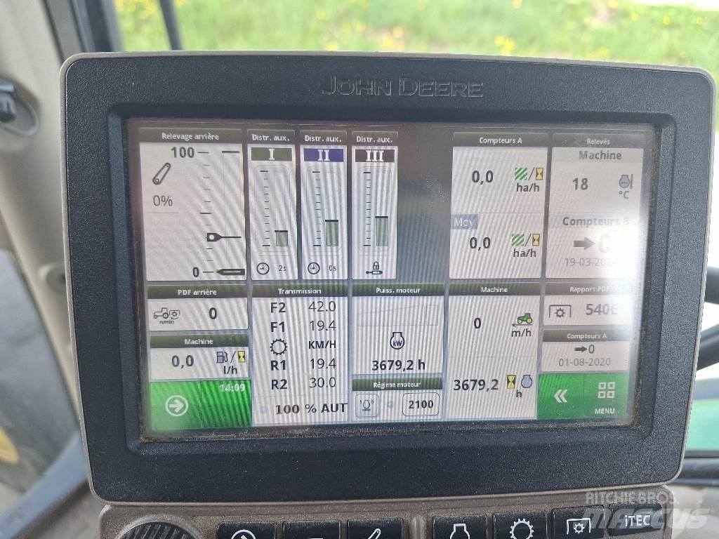 John Deere 6110R Traktoren