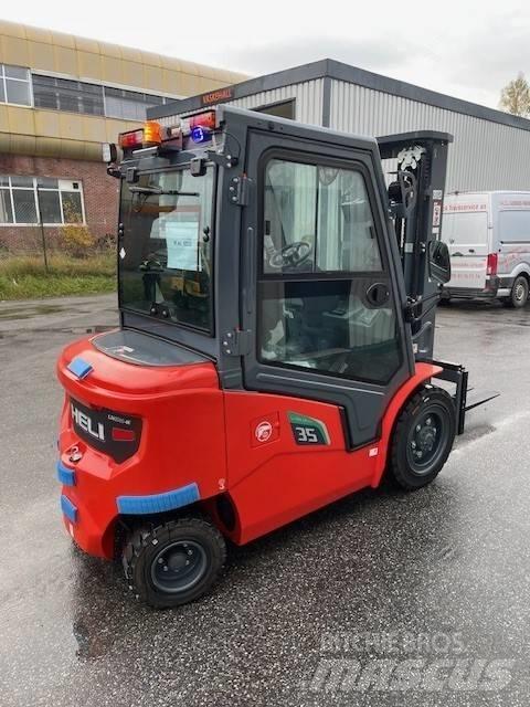 Heli CPD 35 Elektrostapler