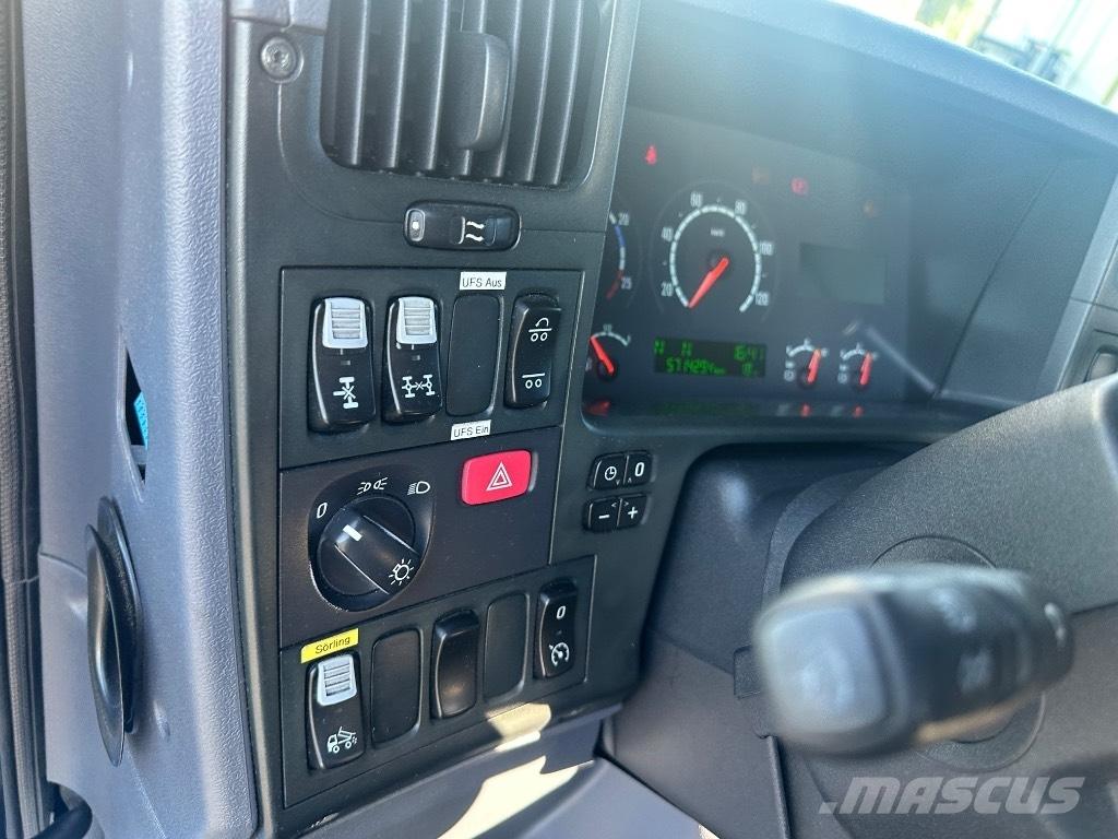 Scania R420 8X4/4 Abrollkipper