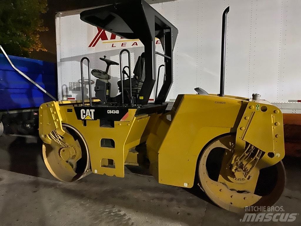 CAT CB 434 D Tandemwalzen