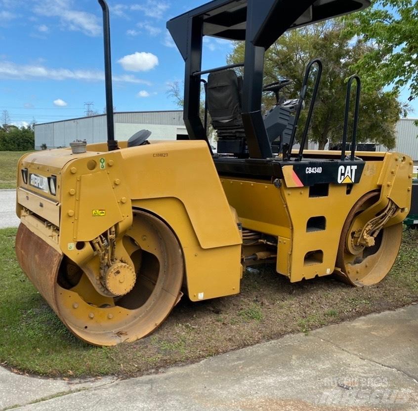 CAT CB 434 D Tandemwalzen