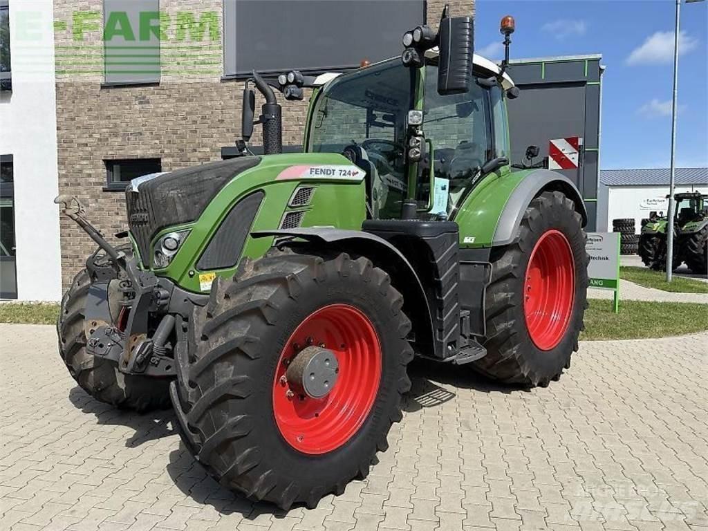 Fendt 724 vario s4 Traktoren