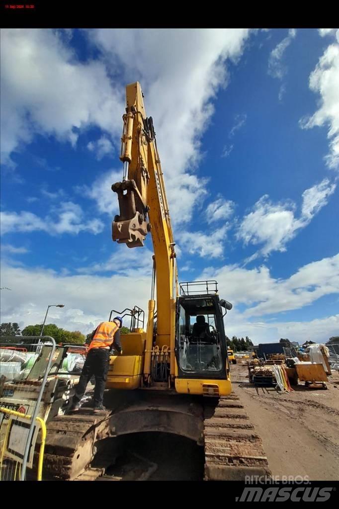 Komatsu PC 210 LC-11 Raupenbagger