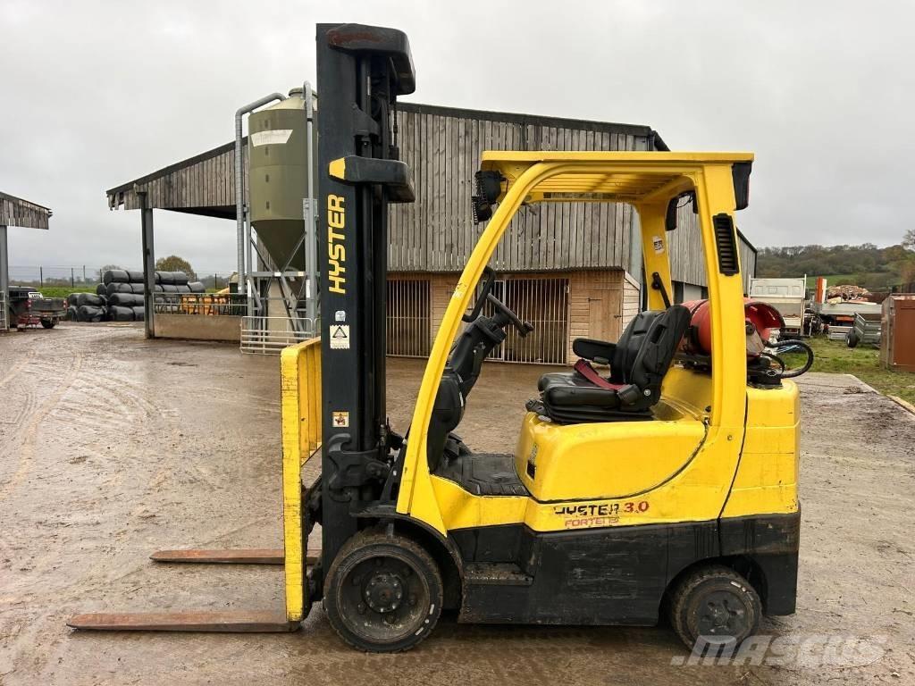 Hyster S 30 FT Gasstapler