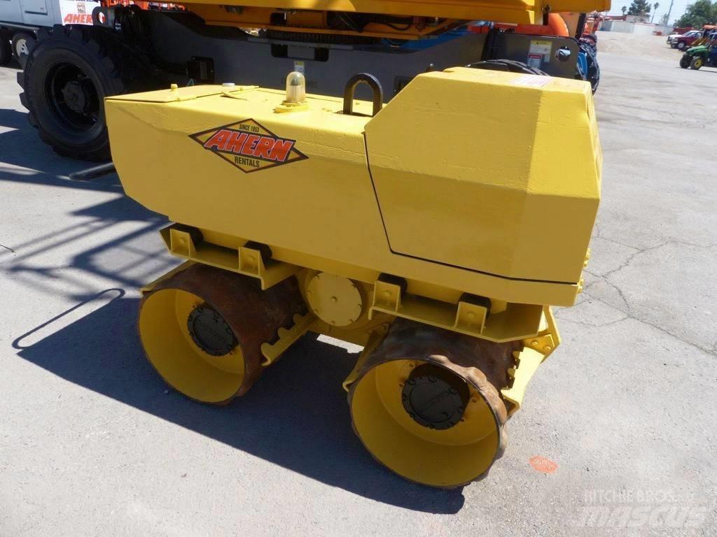 Rammax P33/24 Erdbauwalzen