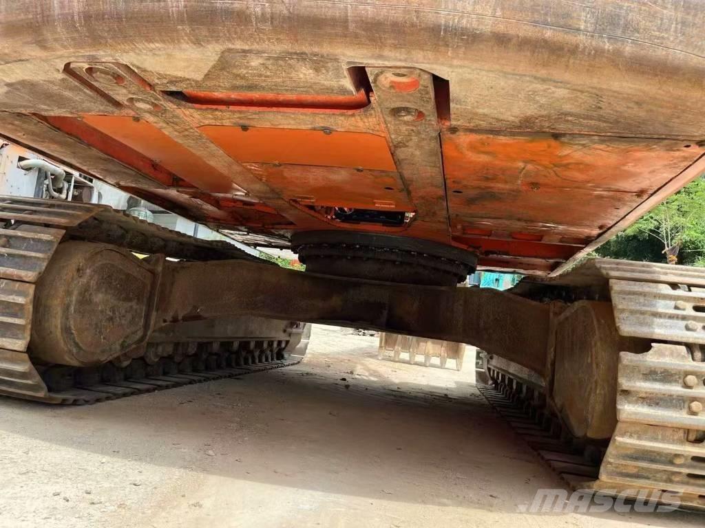 Doosan DX300LC Raupenbagger